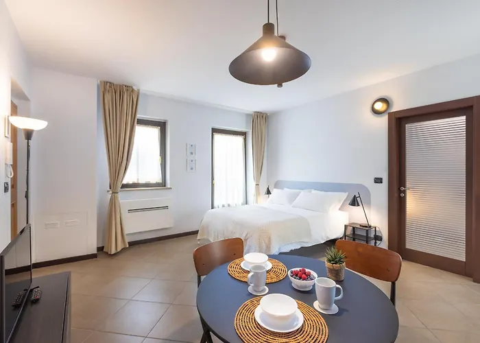 Appartement Cascina 6b *